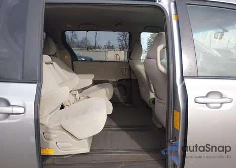 2012 Toyota Sienna Le V6 8 Passenger from USA, damaged, VIN 5TDKK3DC1CS218071